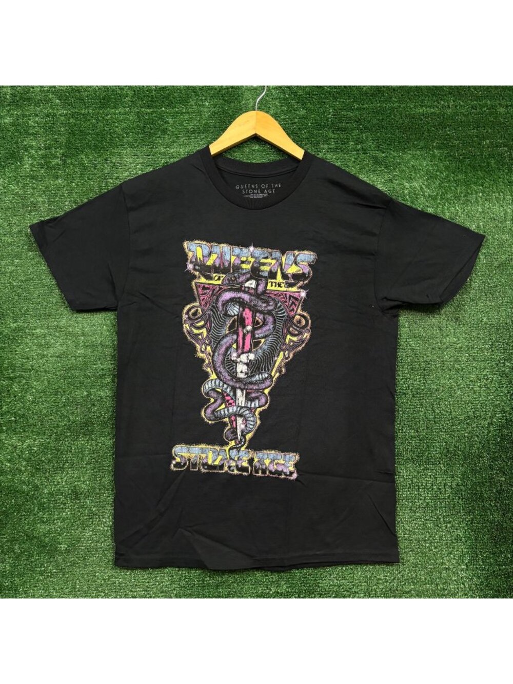 Queens of the Stone Age Viper Knife Rock Band T-Shirt Size Medium